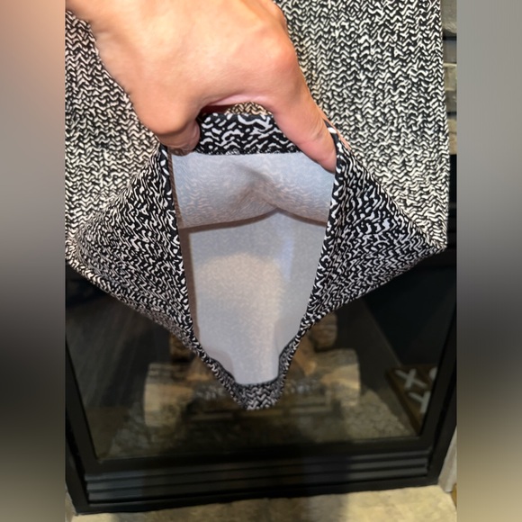 Vince Camuto Pencil Skirt - Picture 4 of 4